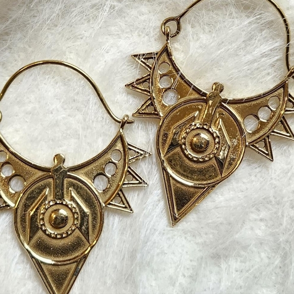 Meet your Posher, Lauren - Picture 3 of 11